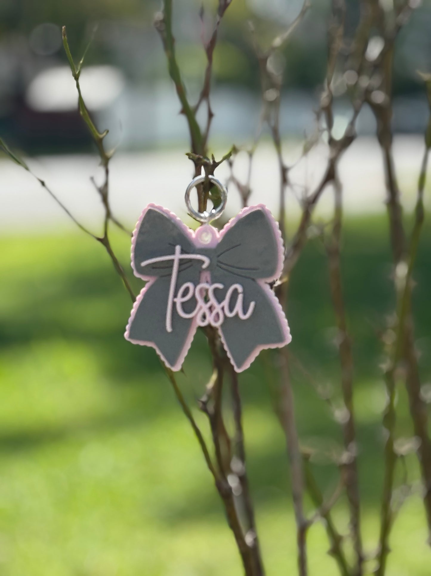 Scallop Bow Bag Tag